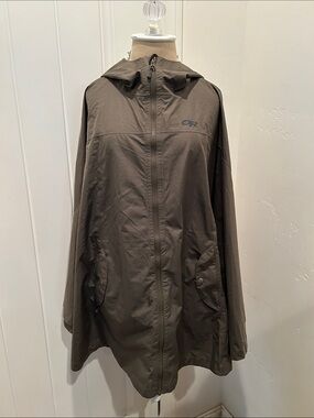 Outdoor Research Hooded Rain Cape in Olive Green